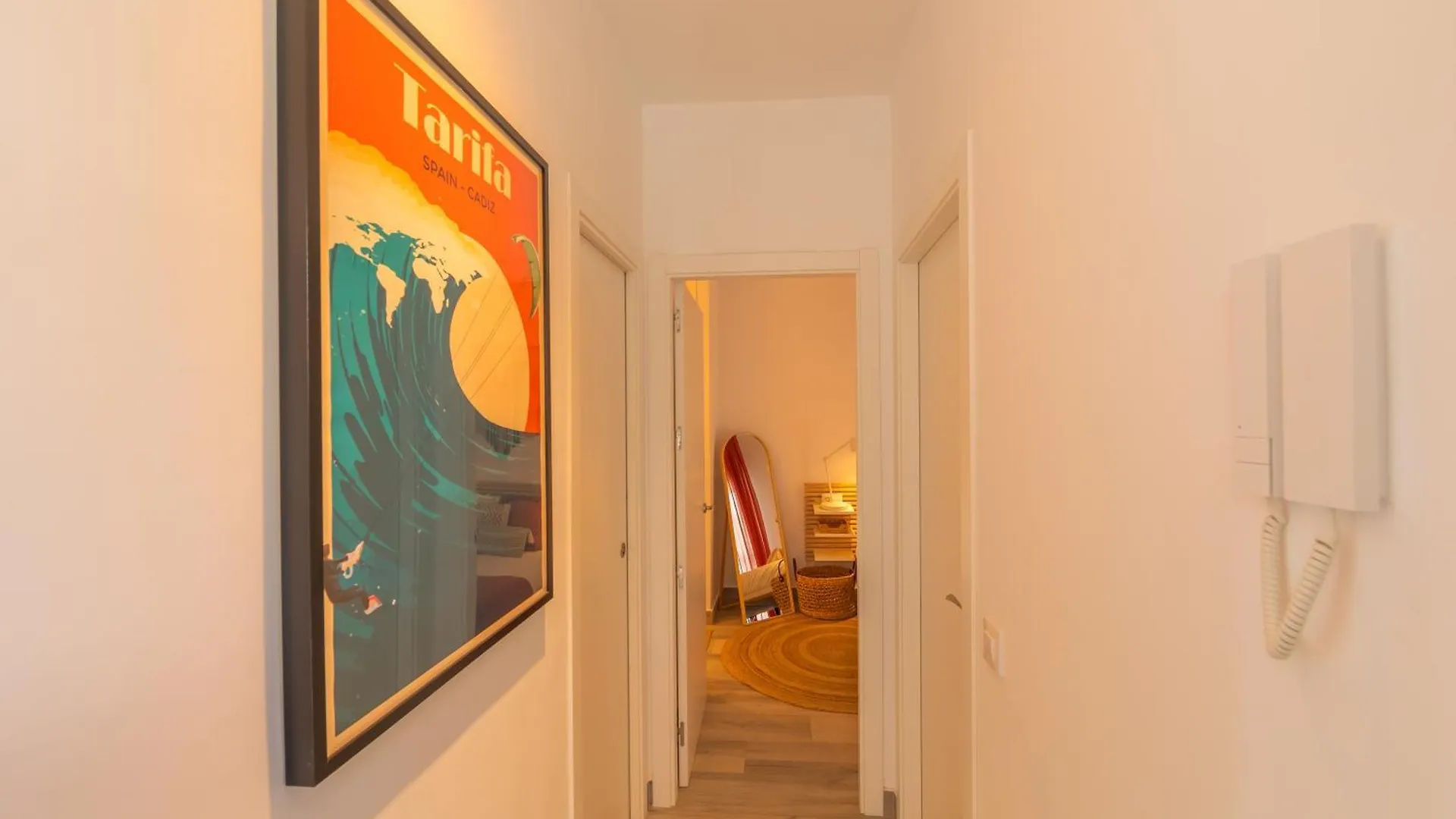 Views, Terrace & Pool - Fibre Wifi - Simplytarifa Apartment