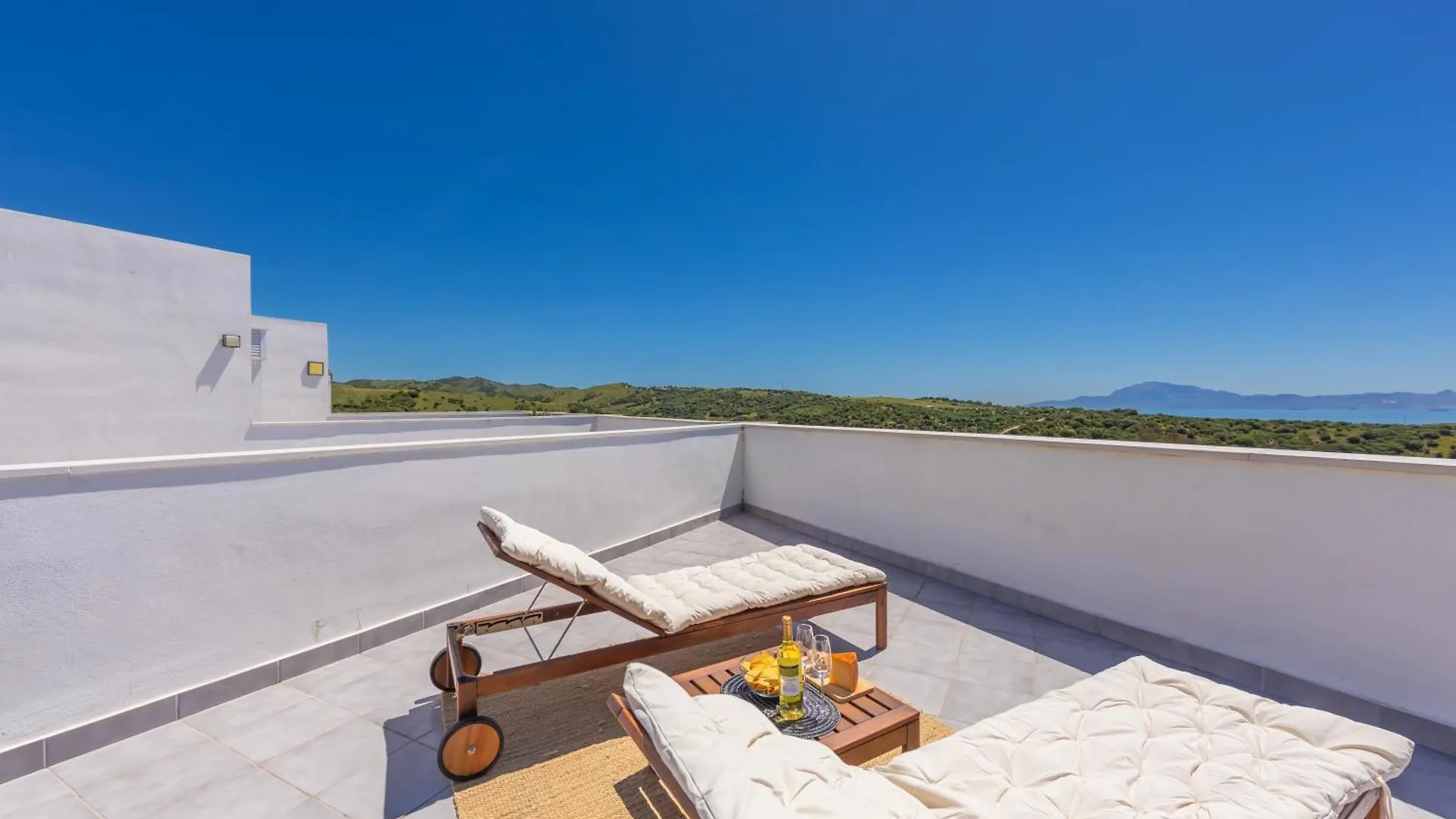 Views, Terrace & Pool - Fibre Wifi - Simplytarifaアパートメント スペイン